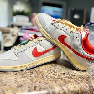 Men’s Nike dunks brand new size 11.5